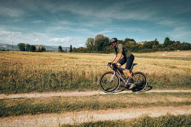 Buon esercizio fisico: Andare in bicicletta è un ottimo esercizio per tutto il corpo e può aiutare a rimanere in forma.